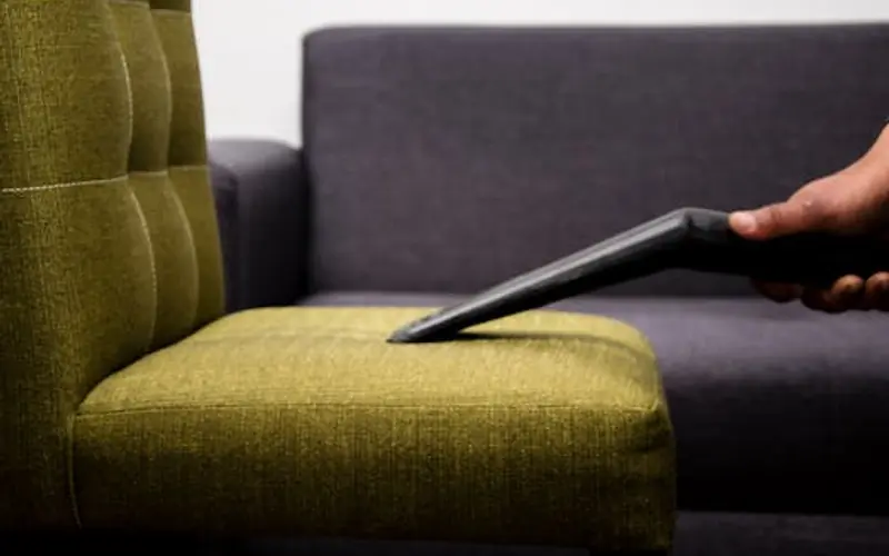 Upholstery and sofa cleaning service for Leeds customers